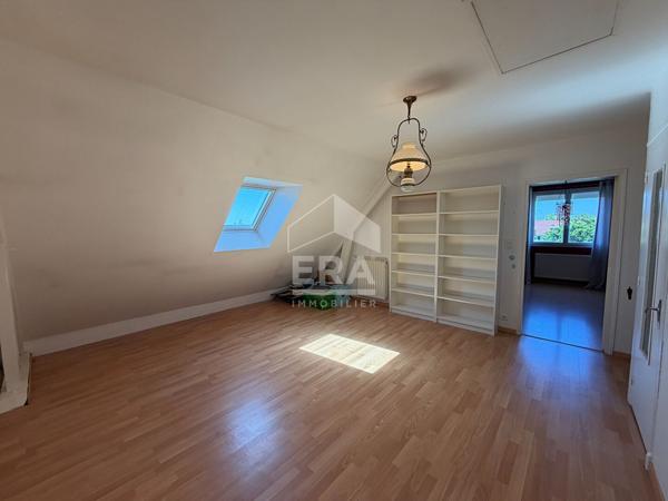 Maison Familiale avec piscine à Trouy 180m2