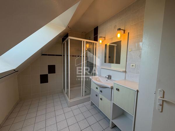 Maison Familiale avec piscine à Trouy 180m2