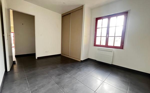Appartement à vendre    4 pièces • 97 m2 Dax