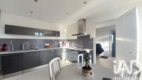 Maison à vendre 5 pièces 143 m² Peaugres