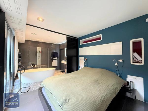 Maison à vendre 6 pièces 218.73m²