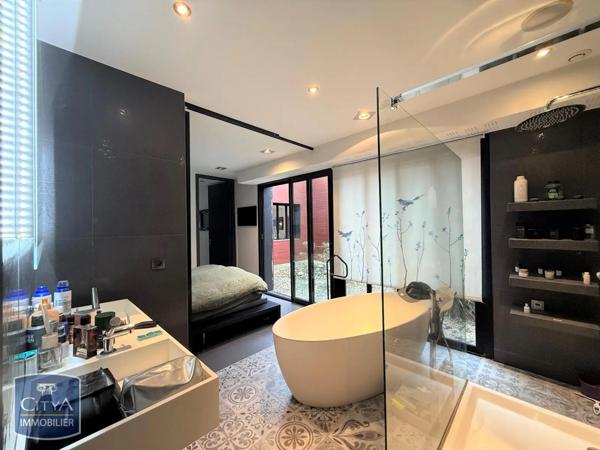 Maison à vendre 6 pièces 218.73m²