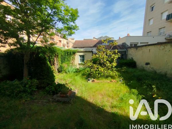 Maison à vendre 9 pièces 231 m² Montluçon