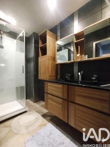 Maison à vendre 9 pièces 231 m² Montluçon