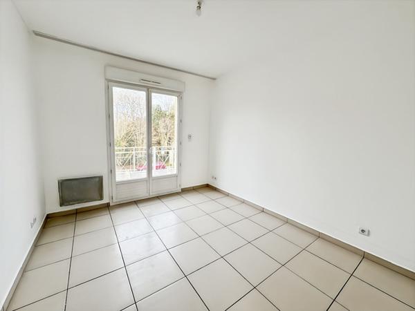 IMMEUBLE DE 6 APPARTEMENTS DE TYPE F3 AVEC PARKING ET CAVES