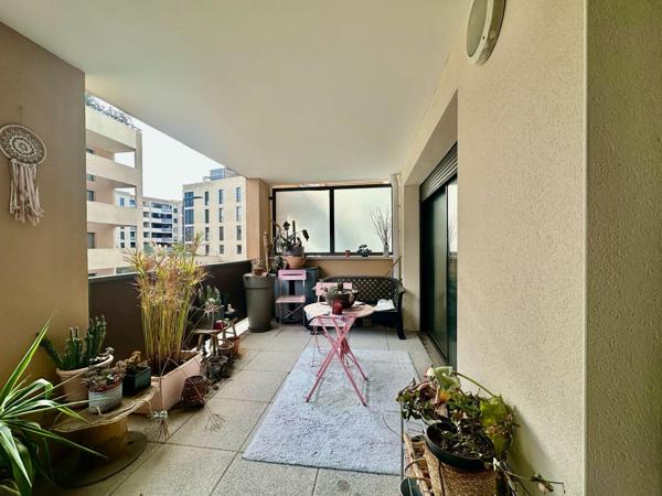 Studio 30 m² avec terrasse – Vendu loué – Investissement sécurisé
