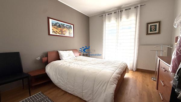 EXCLUSIVITE MAISON AVEC PISCINE 3 CHAMBRES 2 GARAGES  La rochelle