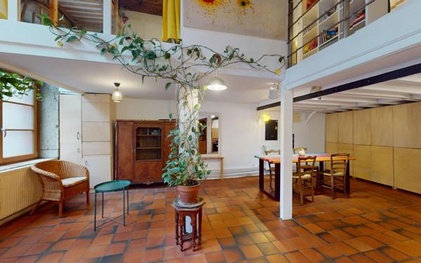 Appartement à vendre    4 pièces • 93 m2 Lyon 4