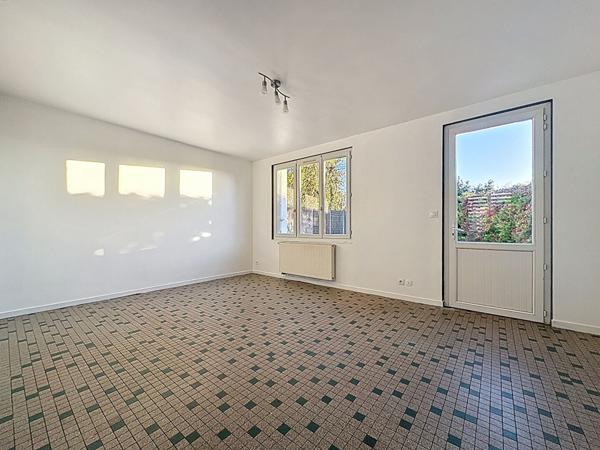 Maison à vendre à Beaufort en Anjou - 149 500 €