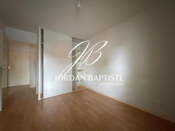 Caussade - Appartement T3 - 65m2 - Terrasse - 2 places de parking