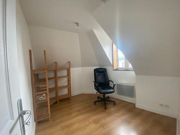 Appartement 3 pièces à louer à Dinan - Emplacement idéal. Axe Rennes St Malo