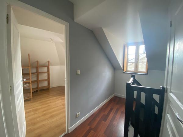 Appartement 3 pièces à louer à Dinan - Emplacement idéal. Axe Rennes St Malo