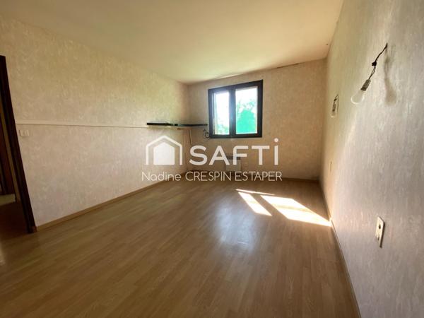 ST-ETIENNE-DE-TULMONT Maison de 154 m² sur terrain en partie constructible de plus d’1 hectare