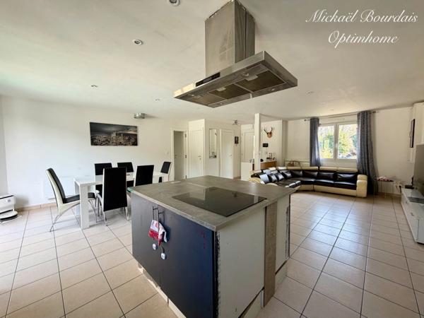 Maison familiale de plain-pied – 5 chambres – Environnement calme