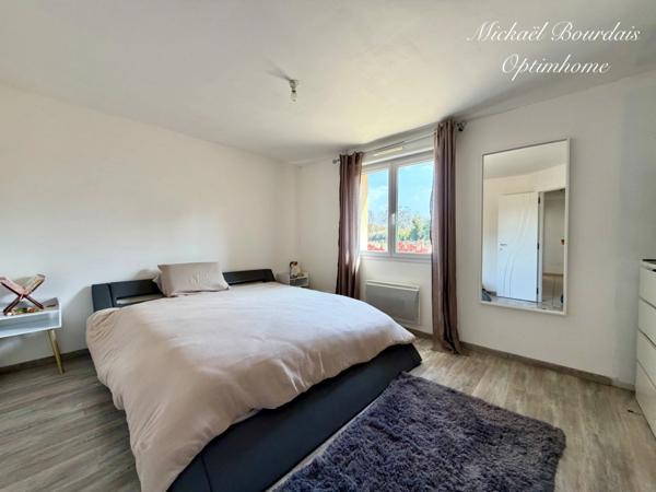 Maison familiale de plain-pied – 5 chambres – Environnement calme