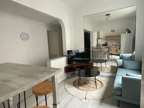 CHAMBRE MEUBLEE - Dans appartement COLOCATION 4 CHAMBRES - HYPER CENTRE