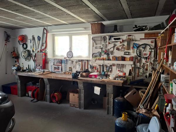 Aucun travaux à prévoir et beaucoup de goût pour cette jolie maison impeccable !