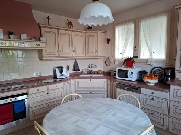 Aucun travaux à prévoir et beaucoup de goût pour cette jolie maison impeccable !