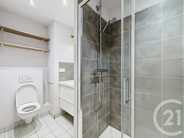 Appartement F4 à vendre  4 pièces - 92,63 m 2   LYON  - 69008