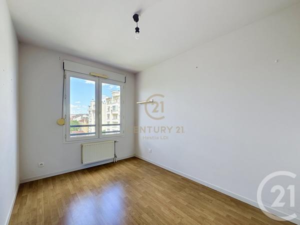 Appartement F4 à vendre  4 pièces - 92,63 m 2   LYON  - 69008