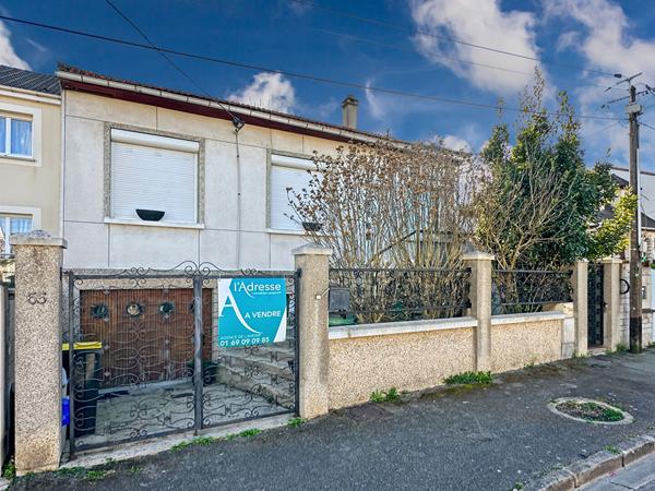 Maison 5 Pièces avec DÉPENDANCE - MORANGIS