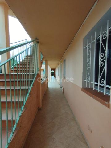 Appartement T2 avec terrasse dans une résidence en bord de mer avec piscine