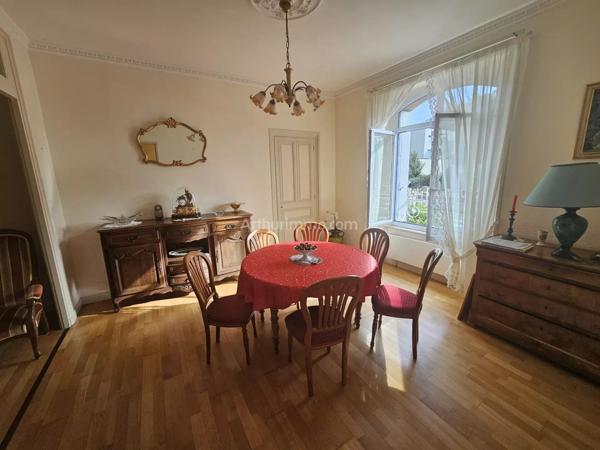 Vente Maison 7 pièces 150 m2 à Guingamp