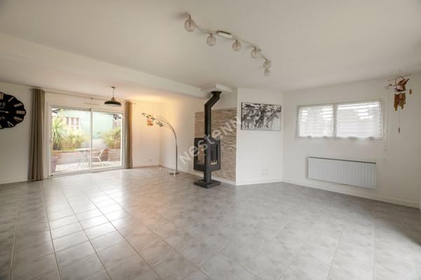 PONT-PEAN - Maison familiale d'environ 116 m² - 5 chambres - Exposition Est-Ouest