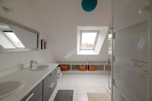 PONT-PEAN - Maison familiale d'environ 116 m² - 5 chambres - Exposition Est-Ouest