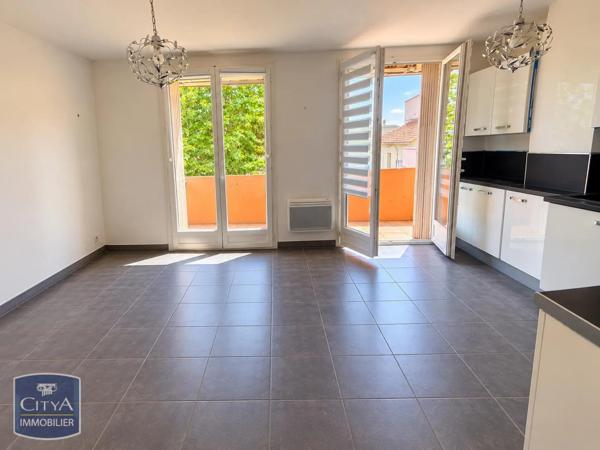 Appartement à louer 2 pièces 52.01m² Rognac (13340)