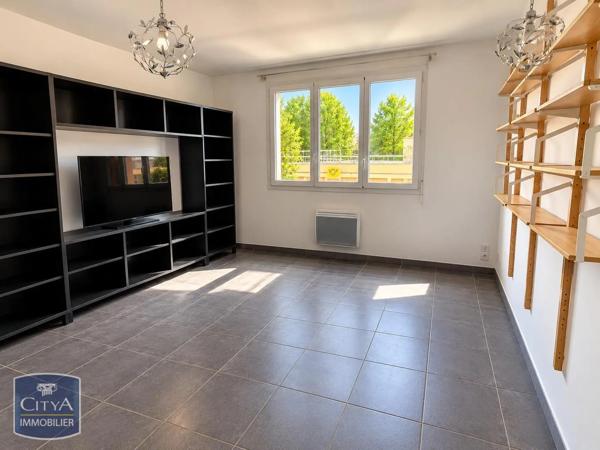 Appartement à louer 2 pièces 52.01m² Rognac (13340)