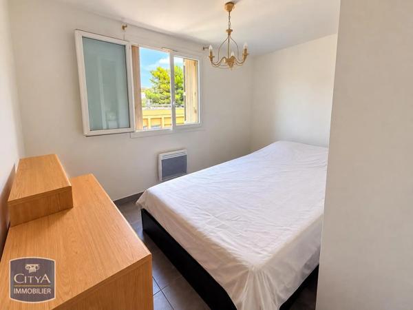 Appartement à louer 2 pièces 52.01m² Rognac (13340)