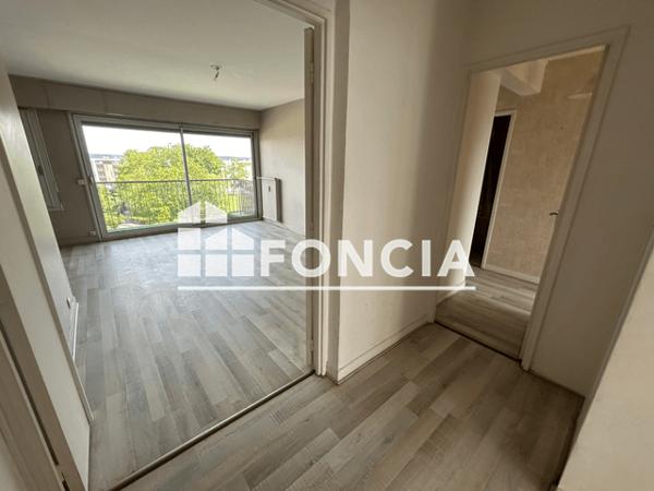 Location Appartement 3 pièces 68.15 m² - 80 A 84 RUE PIERRE CURTIL Laon 02000