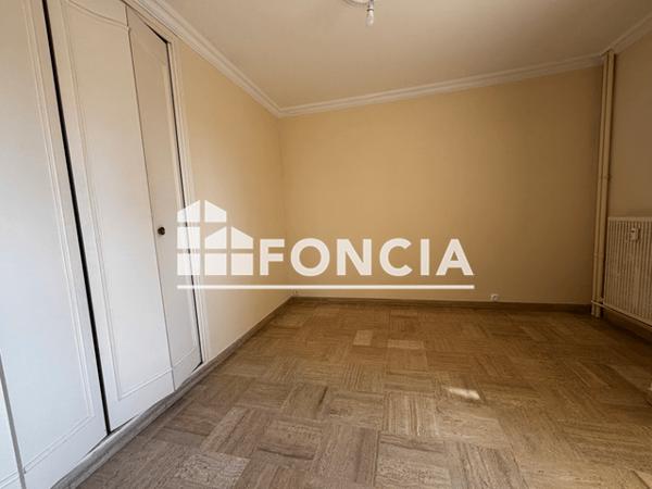 Location Appartement 4 pièces 90.3 m² - Toulon 83000