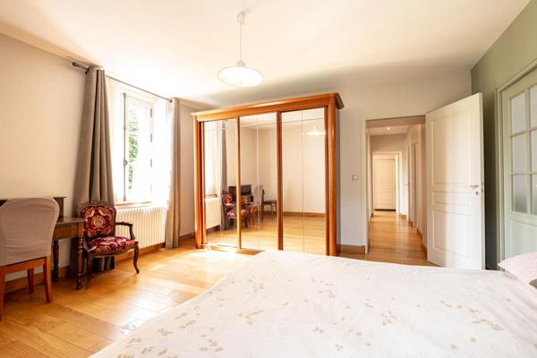 LIEUX UNIQUES ®  - PROPRIÉTÉS PRIVÉES PROPOSE TRÈS JOLIE BÂTISSE-MOULIN DE 240 M² À BLÉRÉ (37) SUR 2.40 HA