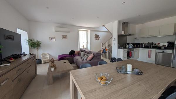 BRIVE LA GAILLARDE - MURS COMMERCIAUX LOUES, COMMERCE ET LOGEMENT, 260 m2