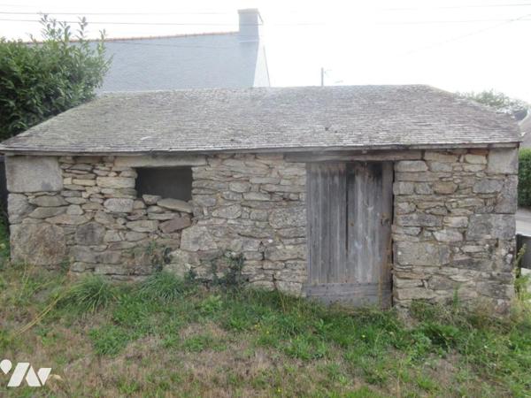 ENSEMBLE DE 2 MAISONS HABITABLES EN PIERRES