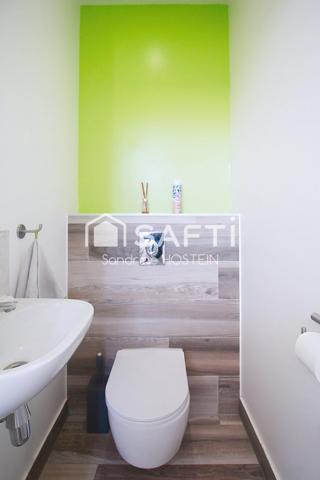 Maison Indivuelle avec 3 chambres, 2 terrasses et jardin.