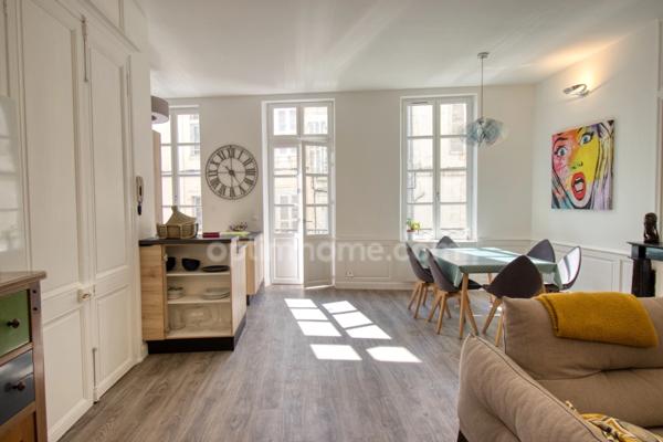 Appartement d’exception 3 pièces – Cœur historique de La Rochelle (17)