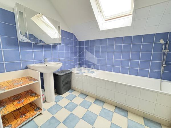 Bourg-en-Bresse A vendre appartement 2 pièces avec place de parking, proche du centre ville 