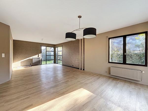 Maison Laval 8 pièce(s) 149 m2