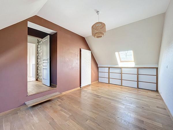 Maison Laval 8 pièce(s) 149 m2