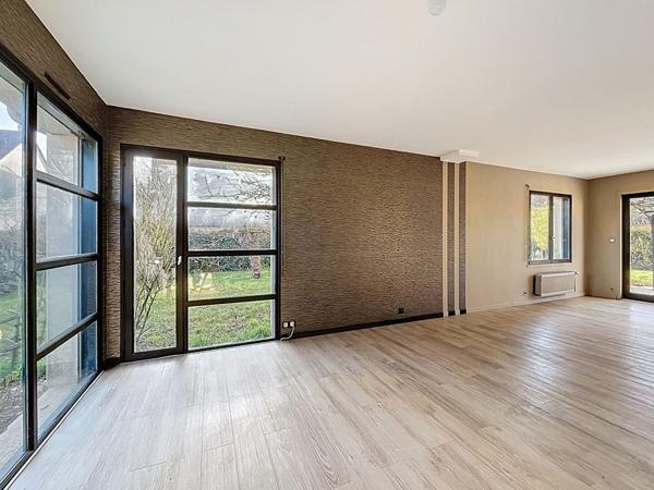 Maison Laval 8 pièce(s) 149 m2