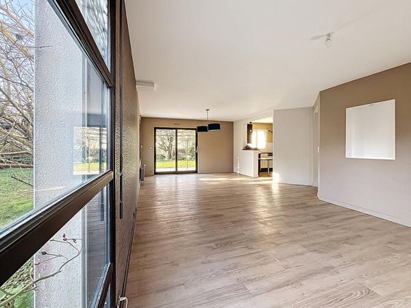 Maison Laval 8 pièce(s) 149 m2