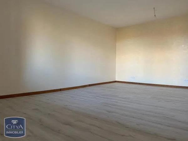 Appartement à louer 2 pièces 49.41m² Saint-Gengoux-de-Scissé (71260)