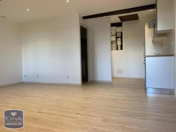 Appartement à louer 2 pièces 49.41m² Saint-Gengoux-de-Scissé (71260)