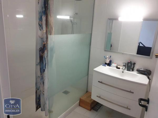 Appartement à louer 3 pièces 99.05m²