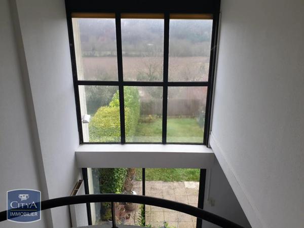 Appartement à louer 3 pièces 99.05m²