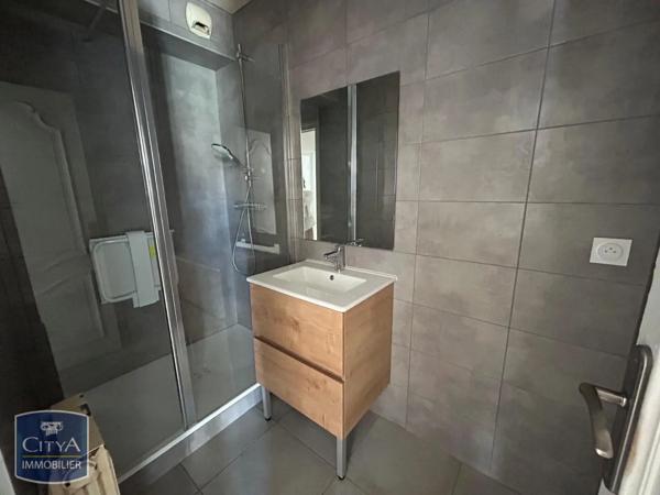 Appartement à louer 2 pièces 57.22m² Firminy (42700)