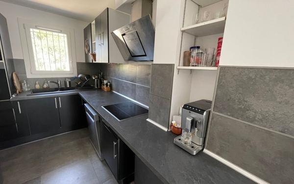 Appartement à vendre    4 pièces • 74 m2 Saint-Cyr-sur-Mer